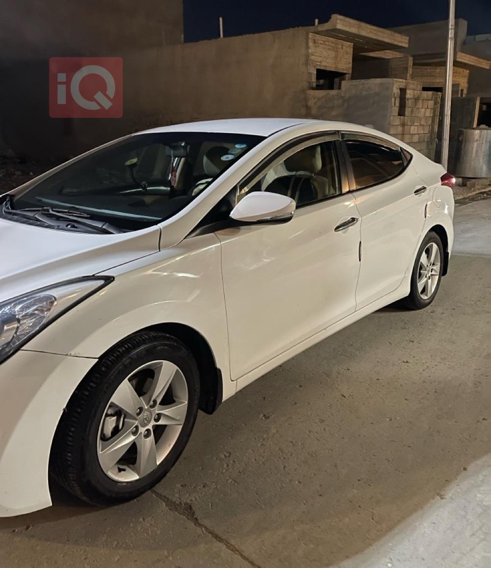 هیوندای ئەلەنترا